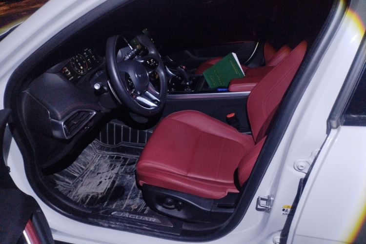 Used Jaguar XEL 2024 2.0T 250 PS R-DYNAMIC S Ebony Black Sport Edition Left Front Seat