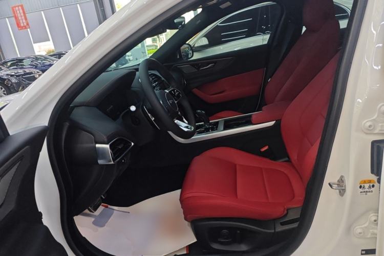 Used Jaguar XEL 2024 2.0T 250 PS R-DYNAMIC S Advanced Sport Edition Left Front Seat