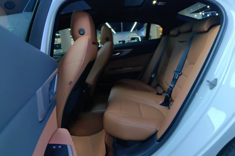 Used Jaguar XEL 2024 2.0T 250 PS R-DYNAMIC S Advanced Sport Edition Left Rear Seat