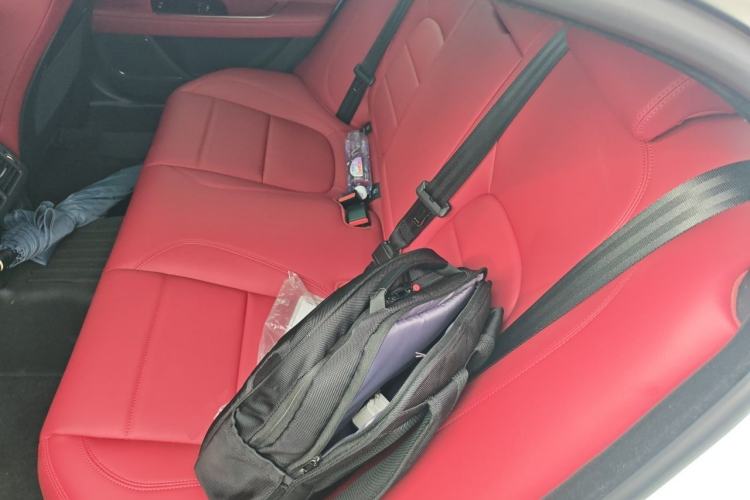 Used Jaguar XEL 2024 2.0T 250 PS R-DYNAMIC S Ebony Black Sport Edition Left Rear Seat