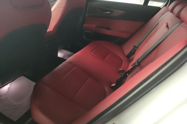 Used Jaguar XEL 2024 2.0T 250 PS R-DYNAMIC S Advanced Sport Edition Left Rear Seat
