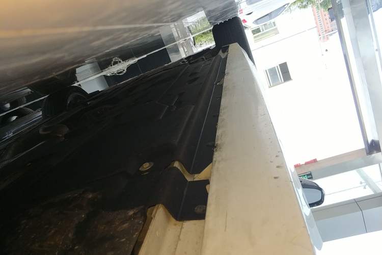 Used Jaguar XEL 2024 2.0T 250 PS R-DYNAMIC S Advanced Sport Edition Left Side Sill