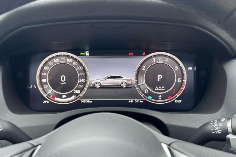 Used Jaguar XEL 2024 2.0T 250 PS R-DYNAMIC S Advanced Sport Edition Odometer Close Up
