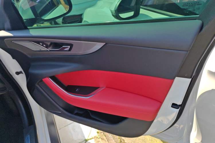 Used Jaguar XEL 2024 2.0T 250 PS R-DYNAMIC S Advanced Sport Edition Right Front Door Interior