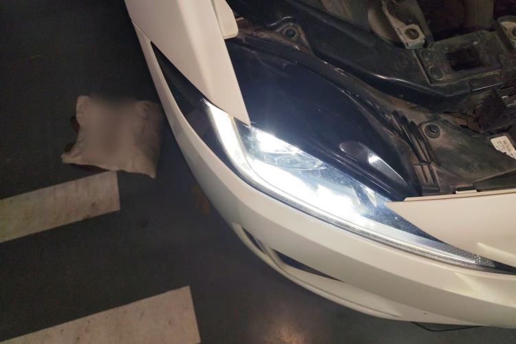 Used Jaguar XEL 2024 2.0T 250 PS R-DYNAMIC S Ebony Black Sport Edition Right Front Headlight