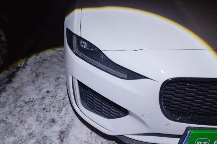 Used Jaguar XEL 2024 2.0T 250 PS R-DYNAMIC S Ebony Black Sport Edition Right Front Headlight