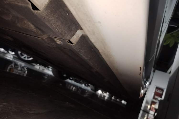 Used Jaguar XEL 2024 2.0T 250 PS R-DYNAMIC S Advanced Sport Edition Right Side Sill