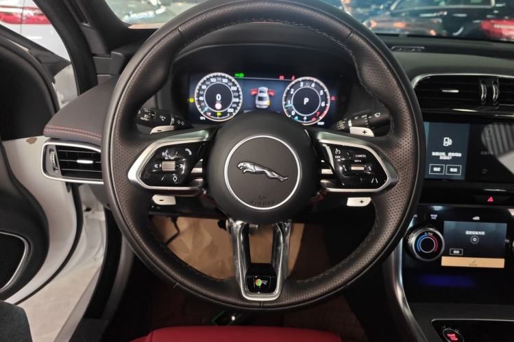 Used Jaguar XEL 2024 2.0T 250 PS R-DYNAMIC S Advanced Sport Edition Steering Wheel