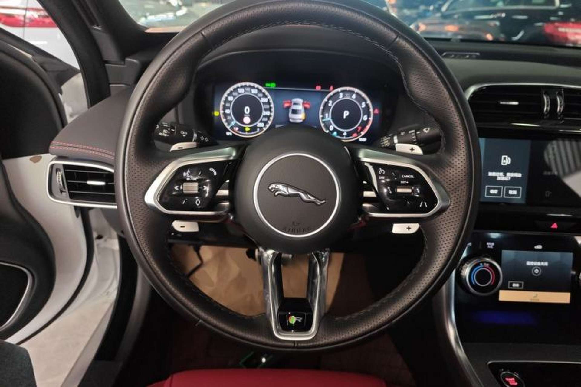 Used Jaguar XEL 2024 2.0T 250 PS R-DYNAMIC S Advanced Sport Edition Steering Wheel