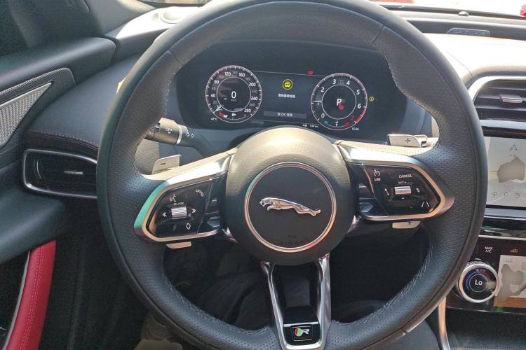 Used Jaguar XEL 2024 2.0T 250 PS R-DYNAMIC S Advanced Sport Edition Steering Wheel