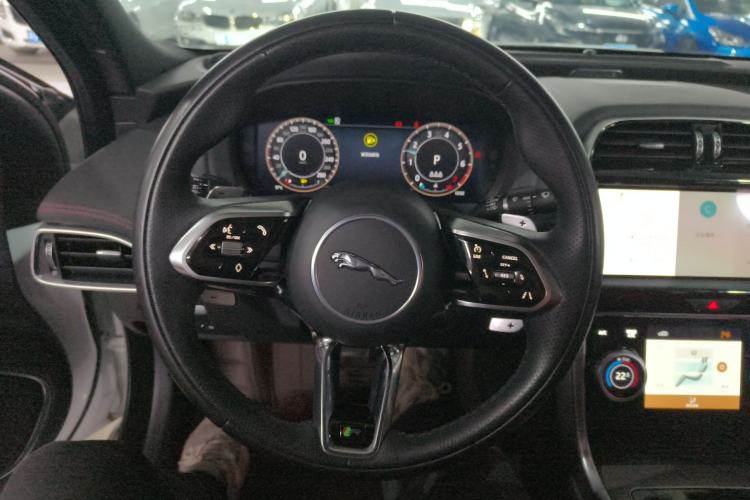 Used Jaguar XEL 2024 2.0T 250 PS R-DYNAMIC S Advanced Sport Edition Steering Wheel