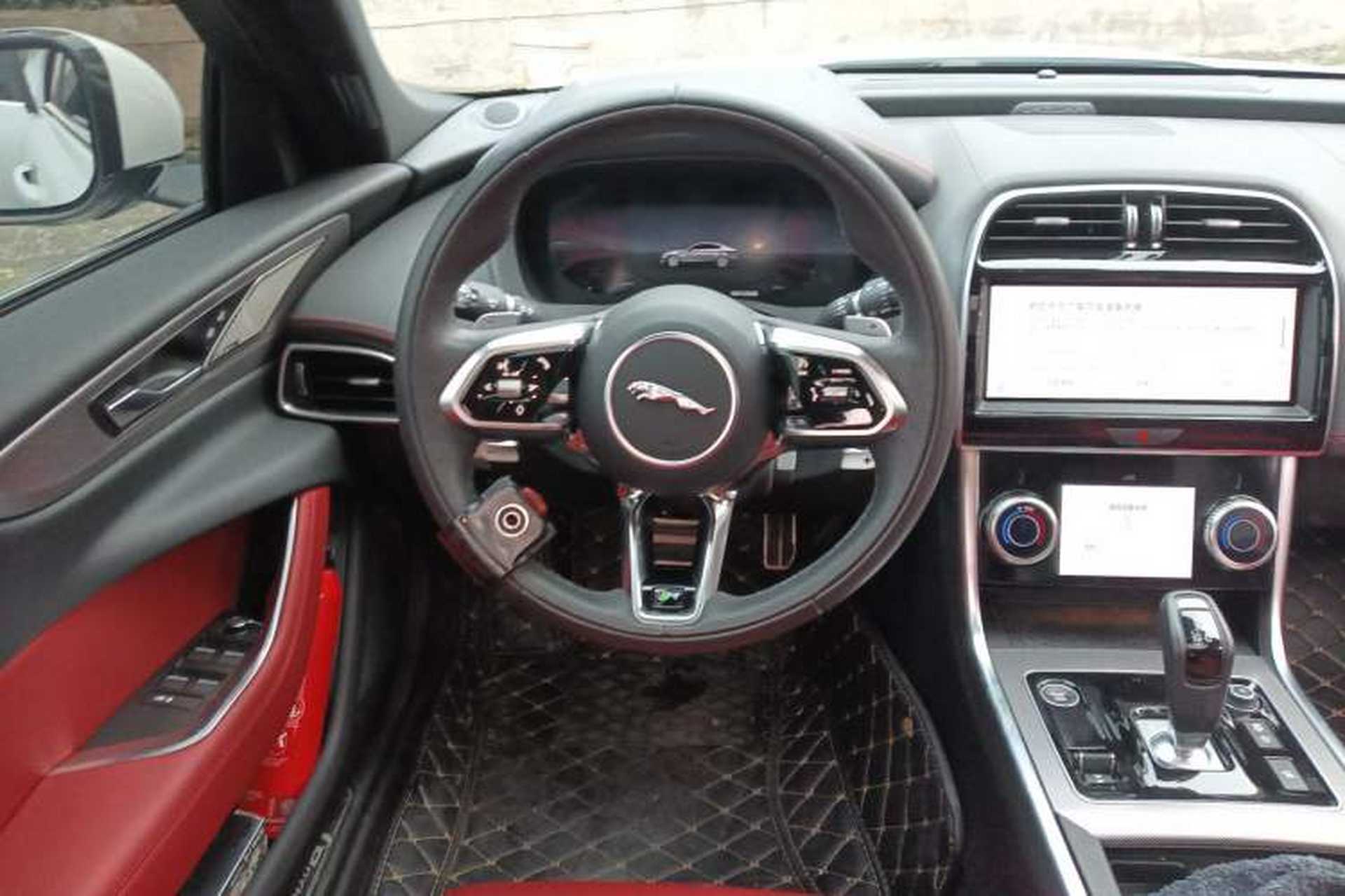 Used Jaguar XEL 2024 2.0T 250 PS R-DYNAMIC S Advanced Sport Edition Steering Wheel