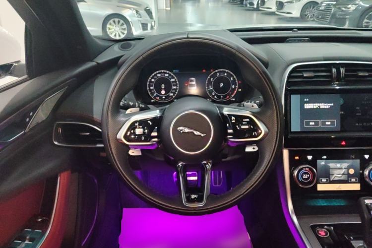 Used Jaguar XEL 2024 2.0T 250 PS R-DYNAMIC S Advanced Sport Edition Steering Wheel