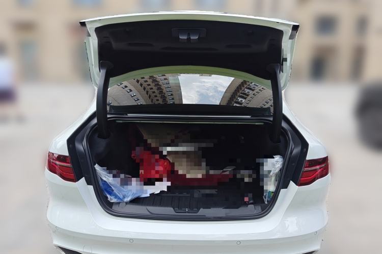 Used Jaguar XEL 2024 2.0T 250 PS R-DYNAMIC S Advanced Sport Edition Trunk