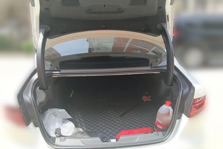 Used Jaguar XEL 2024 2.0T 250 PS R-DYNAMIC S Advanced Sport Edition Trunk