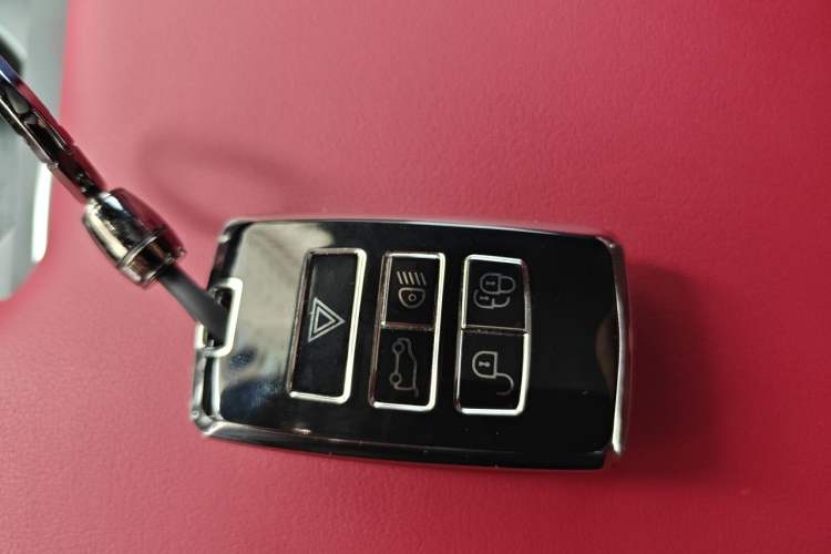 Used Jaguar XEL 2024 2.0T 250 PS R-DYNAMIC S Advanced Sport Edition Vehicle Key