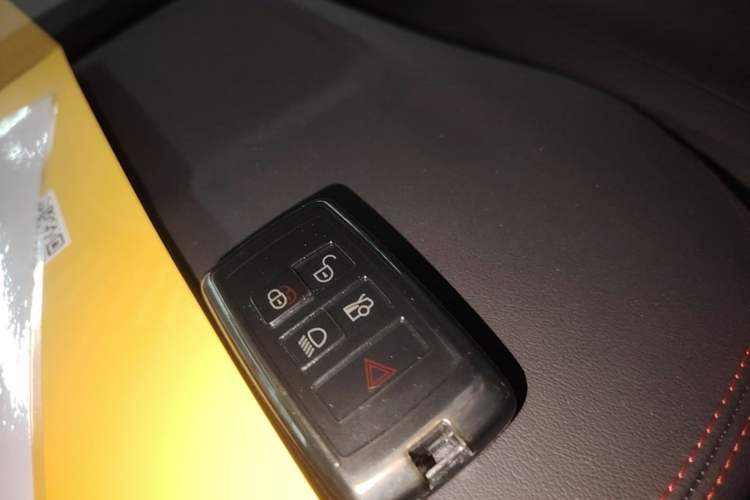 Used Jaguar XEL 2024 2.0T 250 PS R-DYNAMIC S Advanced Sport Edition Vehicle Key