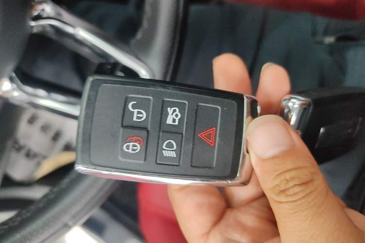 Used Jaguar XEL 2024 2.0T 250 PS R-DYNAMIC S Advanced Sport Edition Vehicle Key