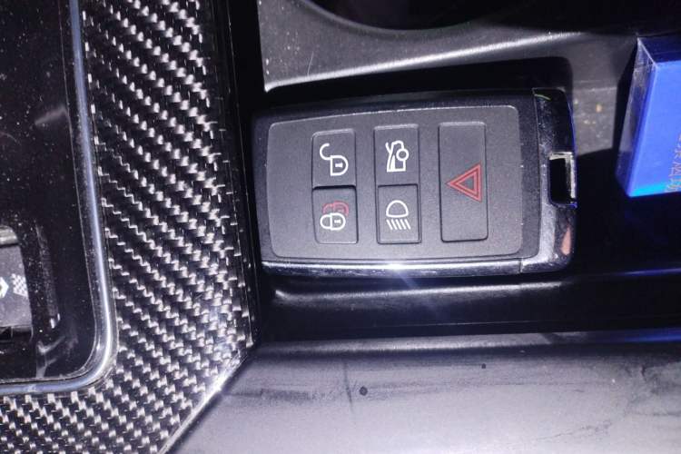 Used Jaguar XEL 2024 2.0T 250 PS R-DYNAMIC S Ebony Black Sport Edition Vehicle Key