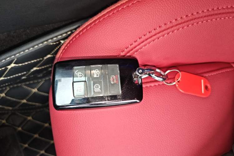 Used Jaguar XEL 2024 2.0T 250 PS R-DYNAMIC S Advanced Sport Edition Vehicle Key