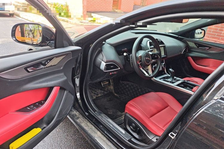 Used Jaguar XEL 2025 2.0T 250 PS R-DYNAMIC 90th Anniversary Edition Driver Seat