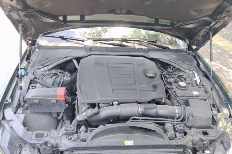 Used Jaguar XEL 2025 2.0T 250 PS R-DYNAMIC 90th Anniversary Edition Engine Bay