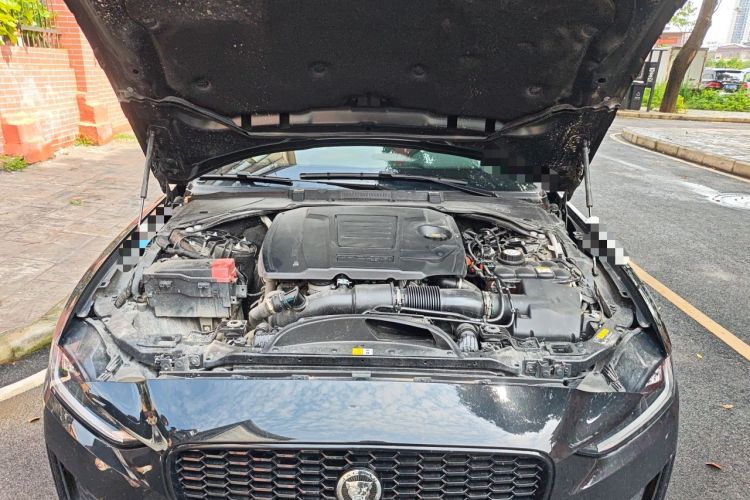 Used Jaguar XEL 2025 2.0T 250 PS R-DYNAMIC 90th Anniversary Edition Engine Bay