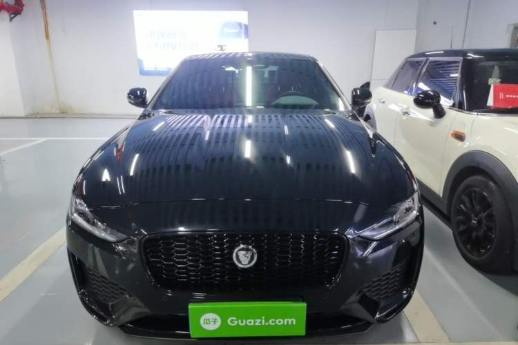 Used Jaguar XEL 2025 2.0T 250 PS R-DYNAMIC 90th Anniversary Edition Front