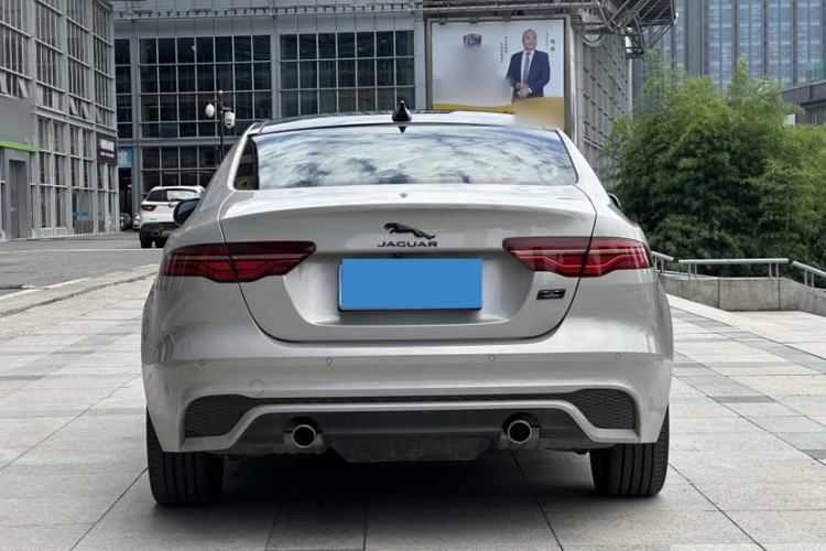 Used Jaguar XEL 2025 2.0T 250 PS R-DYNAMIC 90th Anniversary Edition Exterior 4