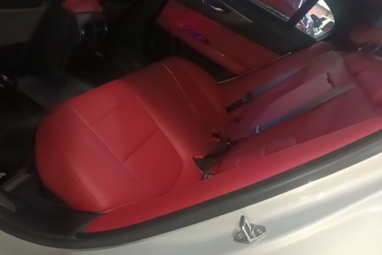Used Jaguar XEL 2025 2.0T 250 PS R-DYNAMIC 90th Anniversary Edition Left Rear Seat