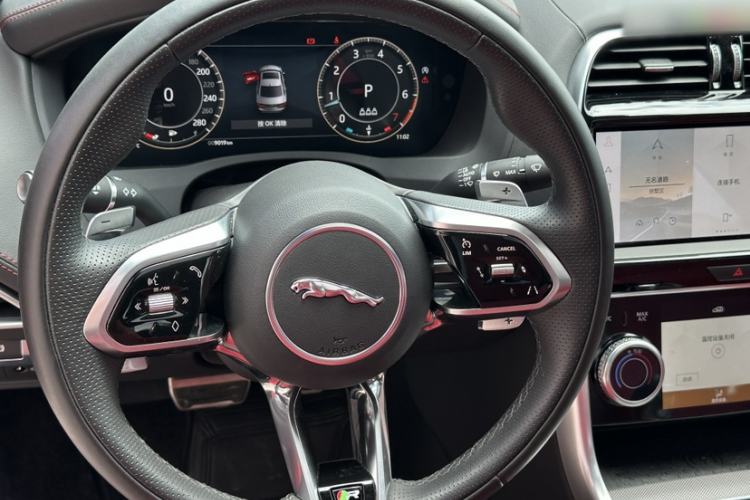 Used Jaguar XEL 2025 2.0T 250 PS R-DYNAMIC 90th Anniversary Edition Steering Wheel