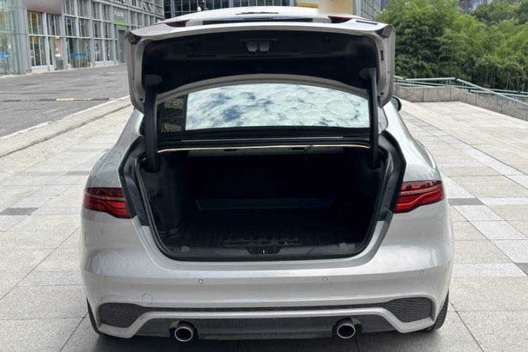 Used Jaguar XEL 2025 2.0T 250 PS R-DYNAMIC 90th Anniversary Edition Trunk