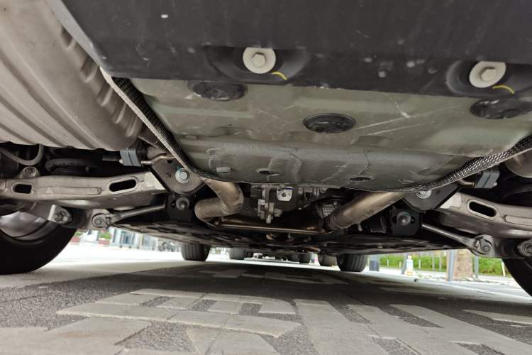 Used Jaguar XEL 2025 2.0T 250 PS R-DYNAMIC 90th Anniversary Edition Chassis Rear
