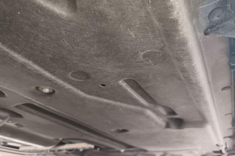 Used Jaguar XEL 2025 2.0T 250 PS R-DYNAMIC 90th Anniversary Edition Chassis Rear Left