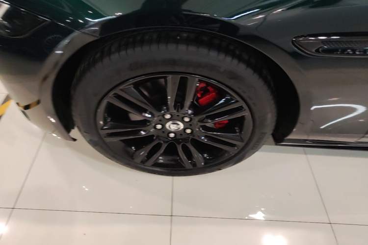 Used Jaguar XEL 2025 2.0T 250 PS R-DYNAMIC 90th Anniversary Edition Exterior 4