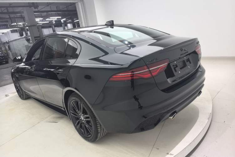 Used Jaguar XEL 2025 2.0T 250 PS R-DYNAMIC 90th Anniversary Edition Exterior 5