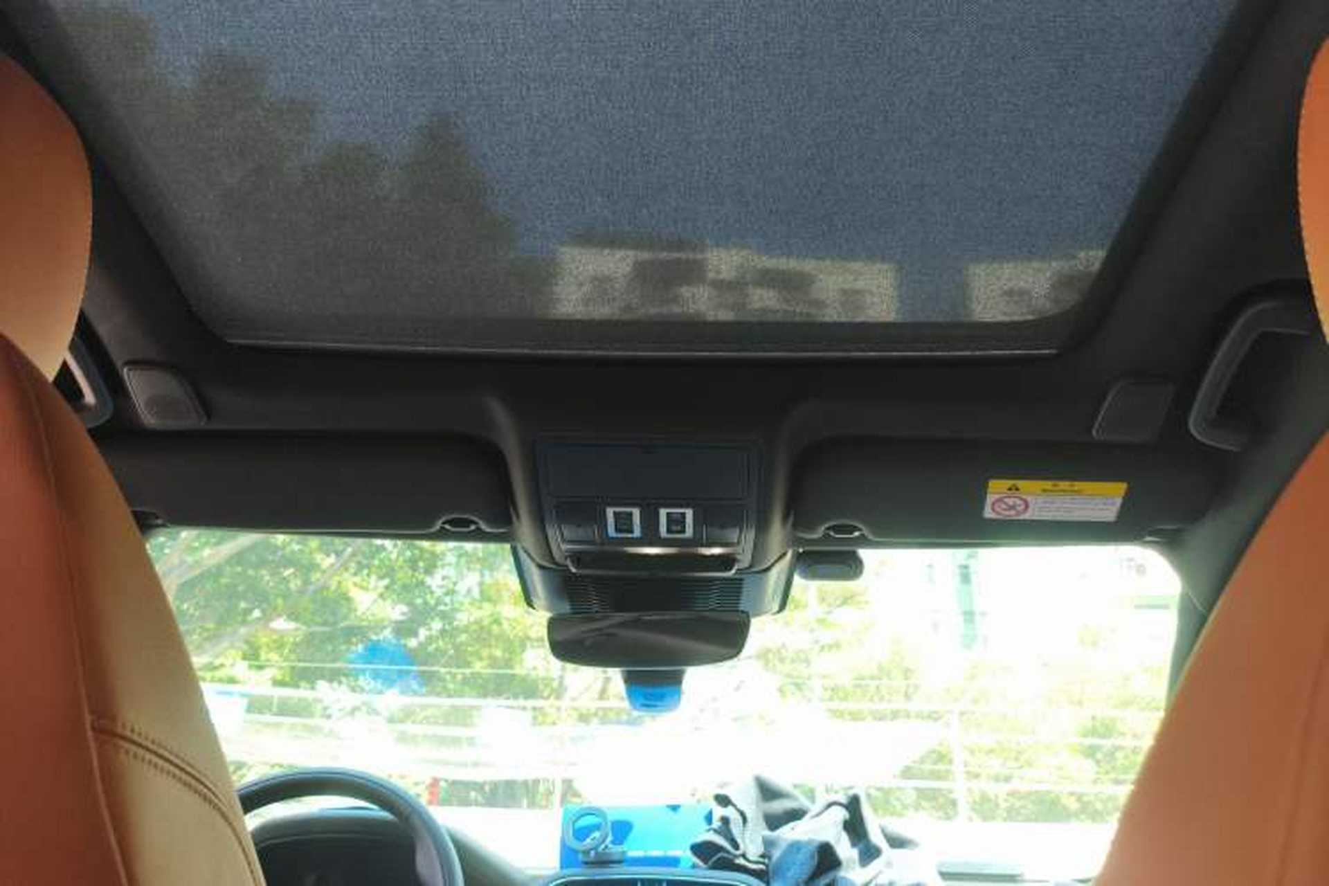 Used Jaguar XEL 2025 2.0T 250 PS R-DYNAMIC 90th Anniversary Edition Headliner