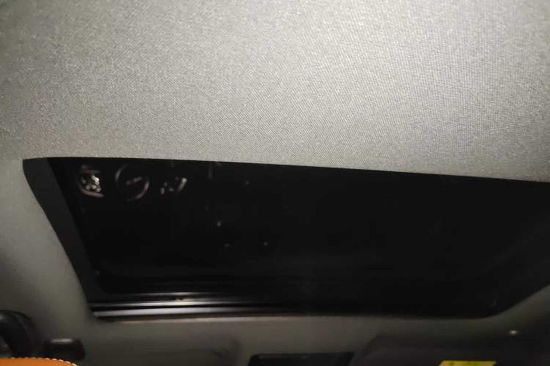 Used Jaguar XEL 2025 2.0T 250 PS R-DYNAMIC 90th Anniversary Edition Headliner