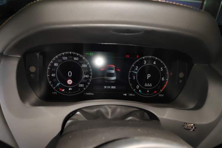 Used Jaguar XEL 2025 2.0T 250 PS R-DYNAMIC 90th Anniversary Edition Instrument Cluster