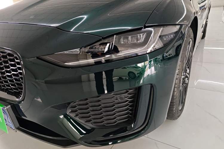 Used Jaguar XEL 2025 2.0T 250 PS R-DYNAMIC 90th Anniversary Edition Left Front Headlight