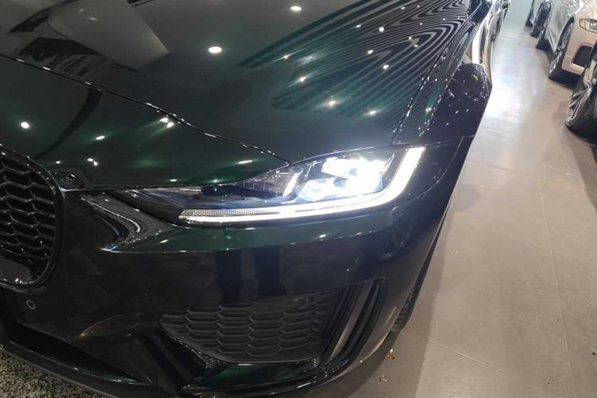 Used Jaguar XEL 2025 2.0T 250 PS R-DYNAMIC 90th Anniversary Edition Left Front Headlight