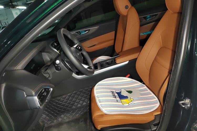 Used Jaguar XEL 2025 2.0T 250 PS R-DYNAMIC 90th Anniversary Edition Left Front Seat