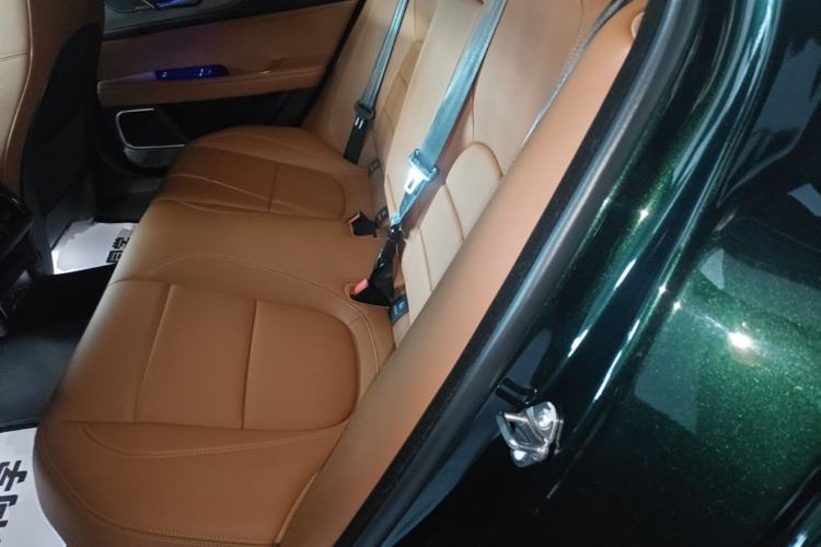 Used Jaguar XEL 2025 2.0T 250 PS R-DYNAMIC 90th Anniversary Edition Left Rear Seat