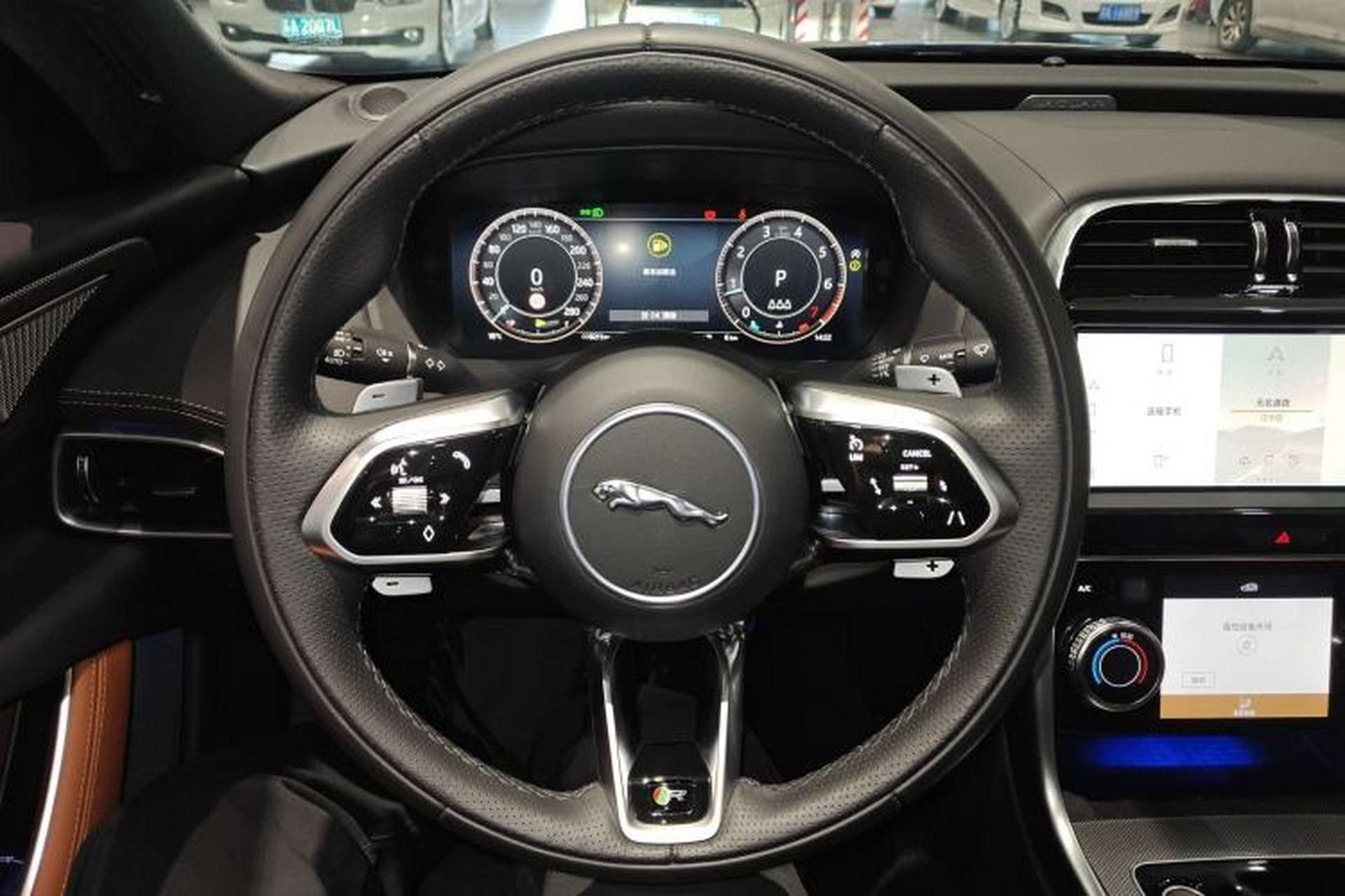 Used Jaguar XEL 2025 2.0T 250 PS R-DYNAMIC 90th Anniversary Edition Steering Wheel