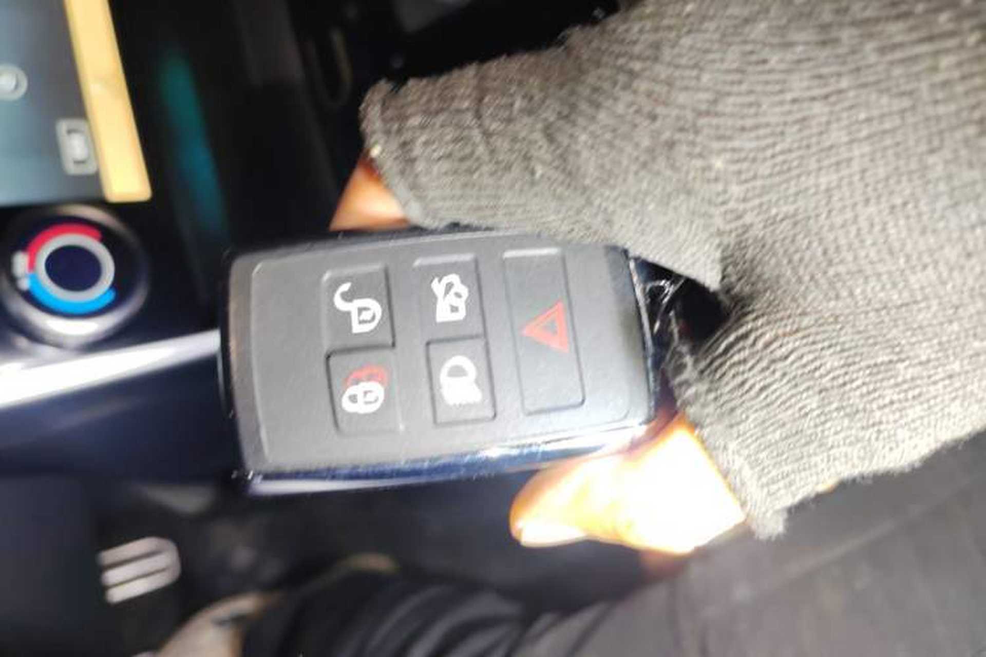 Used Jaguar XEL 2025 2.0T 250 PS R-DYNAMIC 90th Anniversary Edition Vehicle Key
