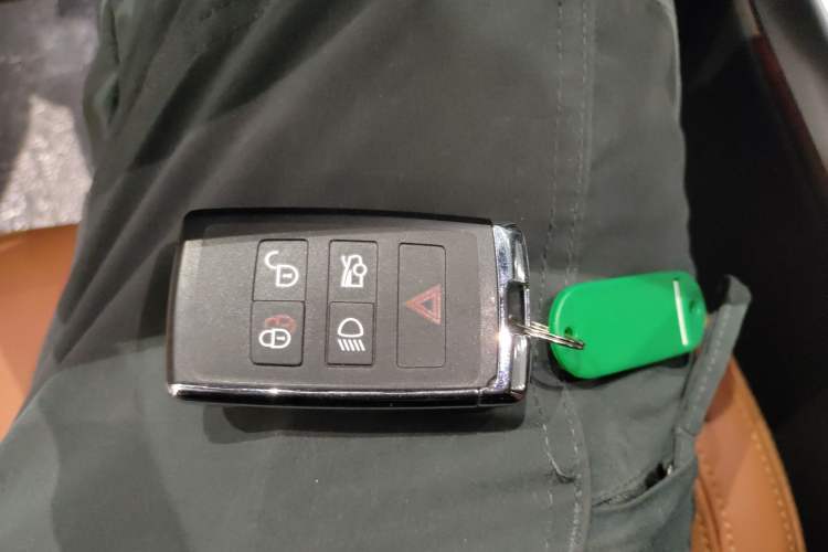 Used Jaguar XEL 2025 2.0T 250 PS R-DYNAMIC 90th Anniversary Edition Vehicle Key