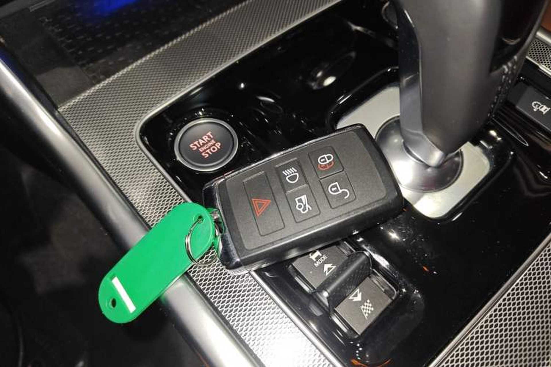 Used Jaguar XEL 2025 2.0T 250 PS R-DYNAMIC 90th Anniversary Edition Vehicle Key