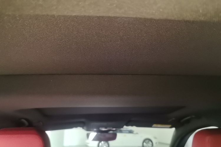 Used Jaguar XEL 2025 2.0T 250 PS R-DYNAMIC 90th Anniversary Edition Headliner