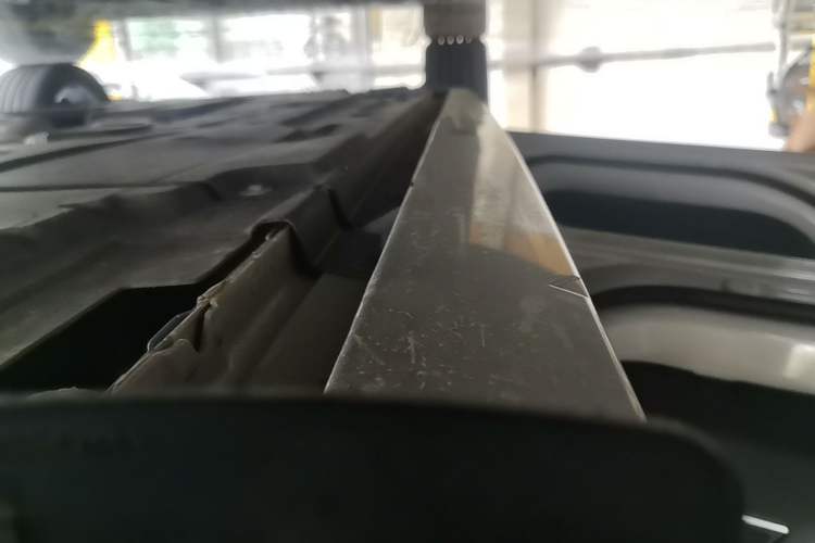 Used Jaguar XEL 2025 2.0T 250 PS R-DYNAMIC 90th Anniversary Edition Left Side Sill