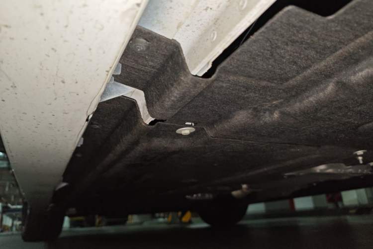 Used Jaguar XEL 2025 2.0T 250 PS R-DYNAMIC 90th Anniversary Edition Chassis Rear Left